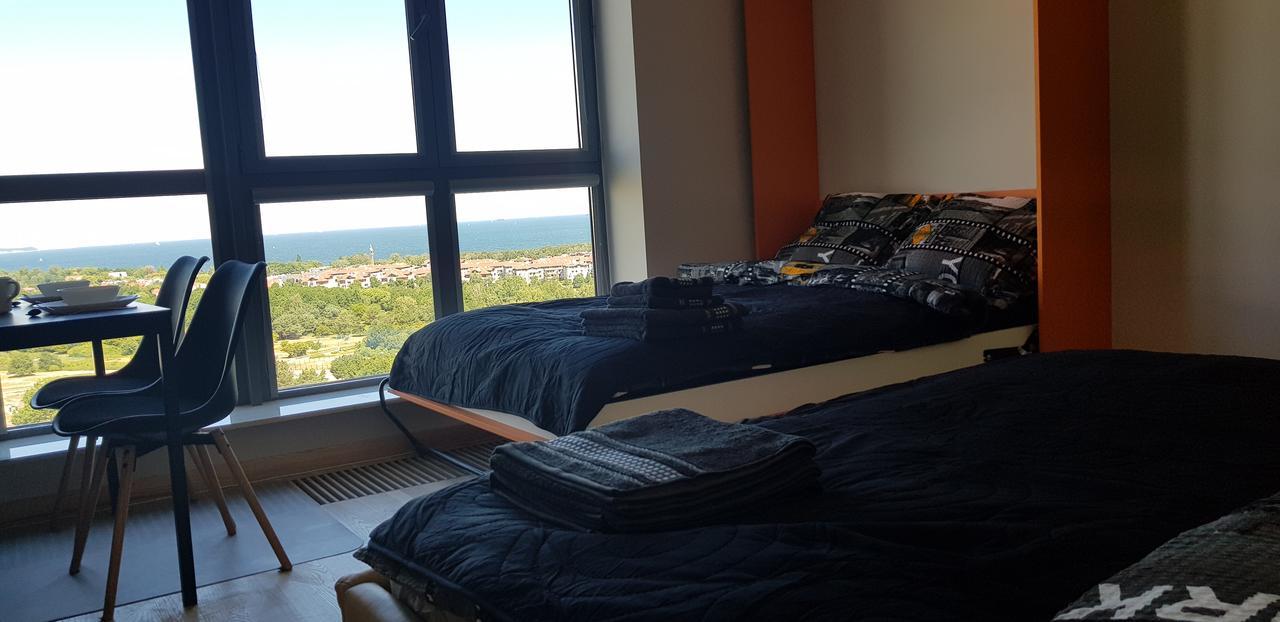 Leilighet 16th Floor View On The Sea And City. 15 Minutes Walk To The Beach. Gdańsk