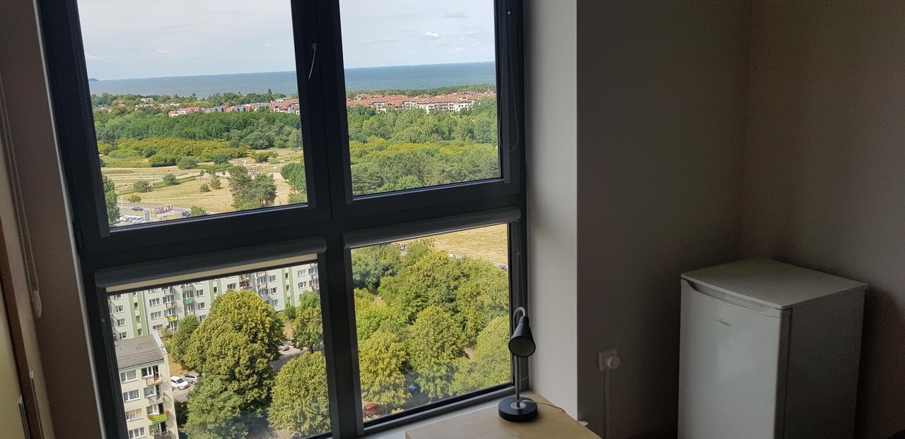 16th Floor View On The Sea And City. 15 Minutes Walk To The Beach. Leilighet *