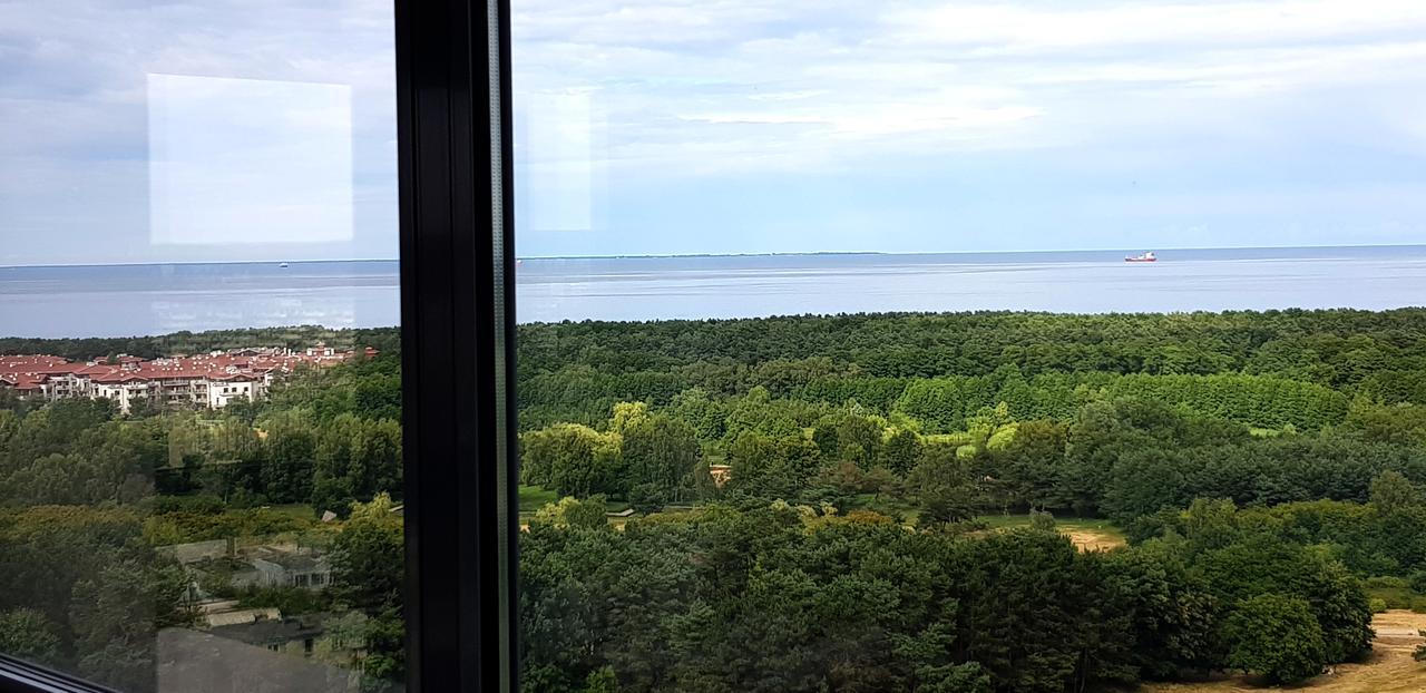16th Floor View On The Sea And City. 15 Minutes Walk To The Beach. Gdańsk