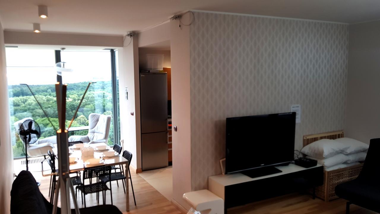 Leilighet 16th Floor View On The Sea And City. 15 Minutes Walk To The Beach. *