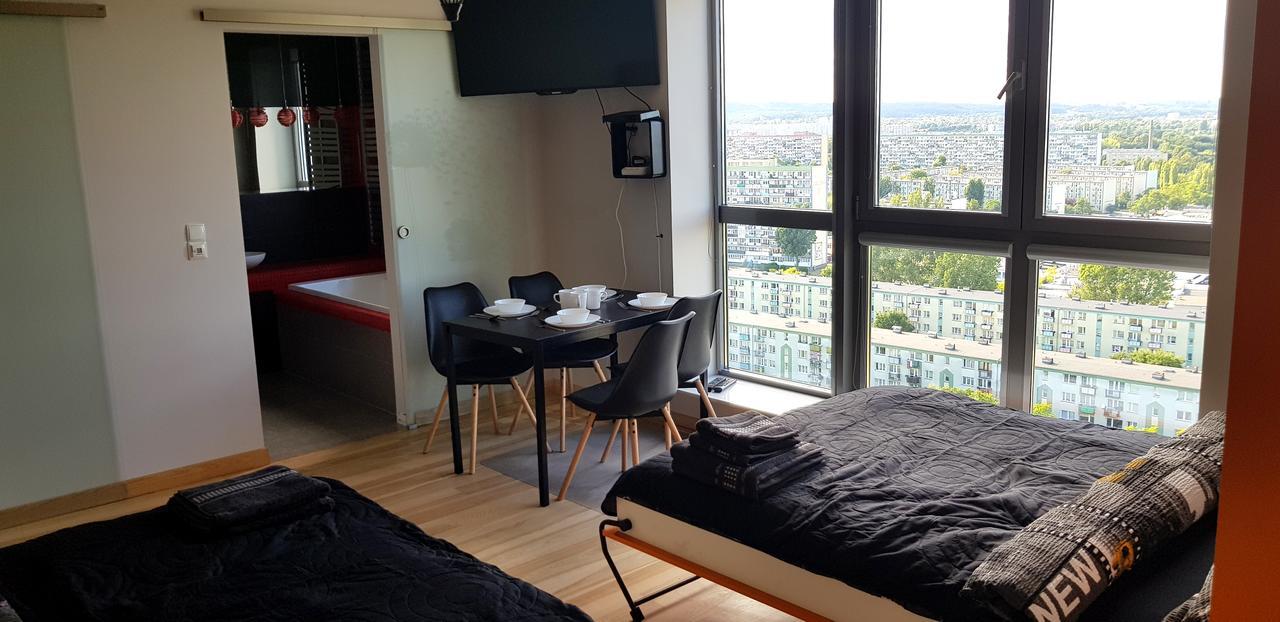16th Floor View On The Sea And City. 15 Minutes Walk To The Beach. * Gdansk
