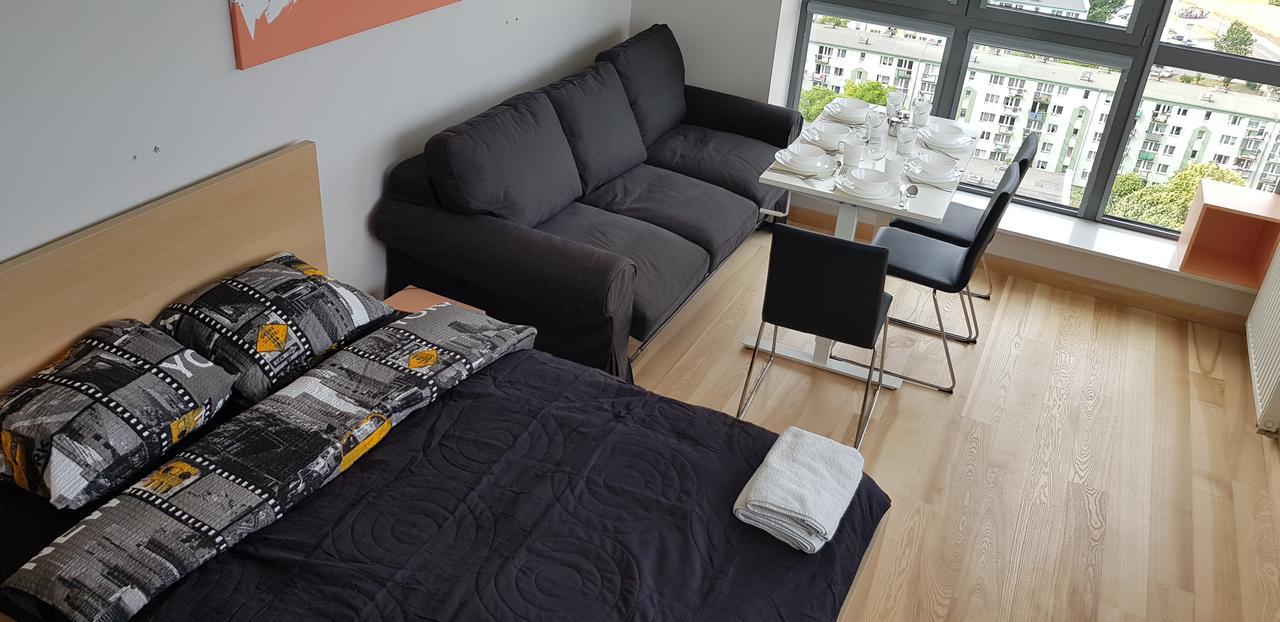 Apartment 16th Floor View On The Sea And City. 15 Minutes Walk To The Beach. Gdansk