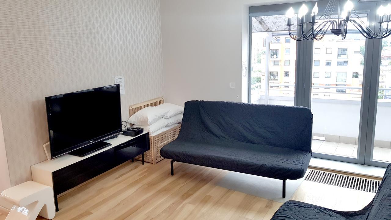 16th Floor View On The Sea And City. 15 Minutes Walk To The Beach. Gdansk